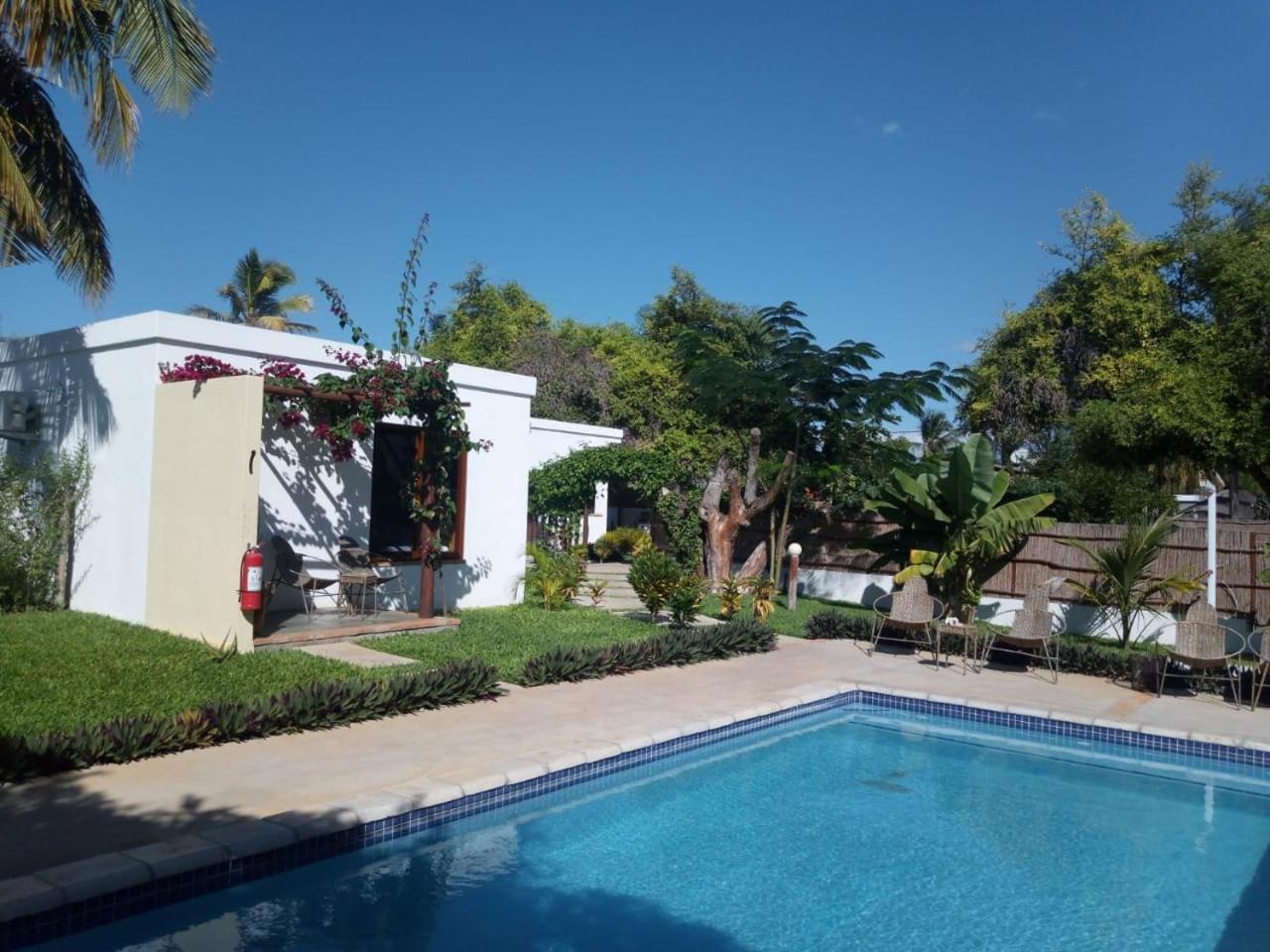 Telvina Beach Lodge Vilankulo Eksteriør billede